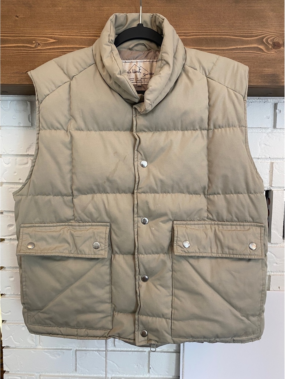 Vtg 80s Trails West Down Puffer Vest Mens 44 L Tan Quilted Woodward’s Gorpcore